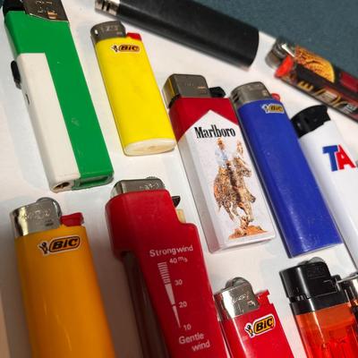 ASSORTED LIGHTERS X 18