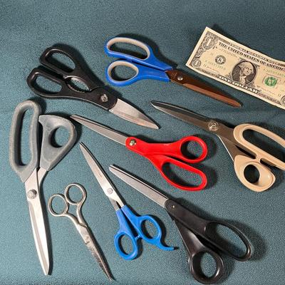 ASSORTED SCISSORS X 8
