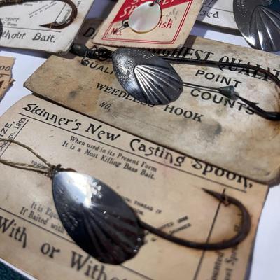 VINTAGE FISHING LURES ON ORIGINAL CARDS