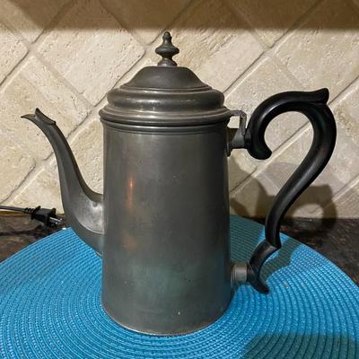 International Pewter & Pine collectible metalware vintage coffee pot