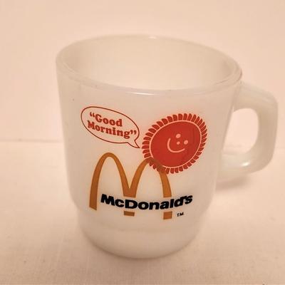Lot #31  Vintage McDonald's Coffee Club Mug