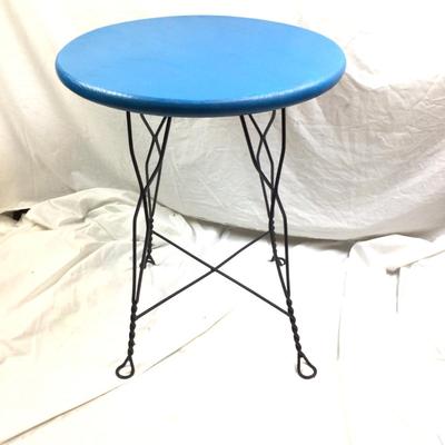 1414 Vintage Wrought Iron Ice Cream Parlor Table