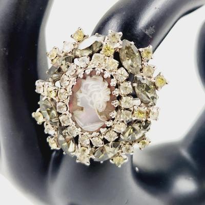 VINTAGE HOBE CAMEO SILVER TONE RING PERIDOT & CRYSTAL RING