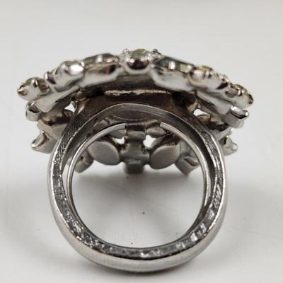 VINTAGE HOBE CAMEO SILVER TONE RING PERIDOT & CRYSTAL RING