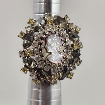VINTAGE HOBE CAMEO SILVER TONE RING PERIDOT & CRYSTAL RING