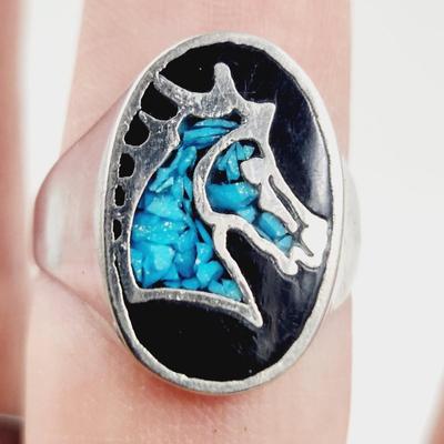 .925 SILVER HORSE TURQUOISE FLECKED RING SIZE 11
