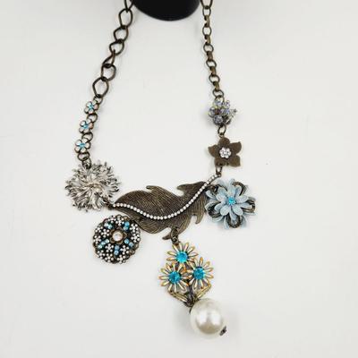 BEAUTIFUL MULTI TONE BLUE DETAIL PLUNDER NECKLACE