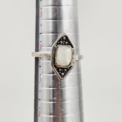 CUTE SILVER TONED & MOON STONE RING SIZE 6.5