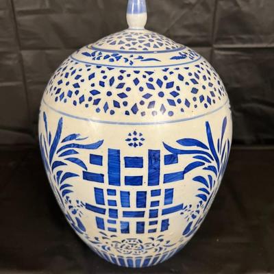 Lot of 3 Vintage Chinese Blue and White Glazed Lidded Vessels