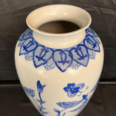 Stamped Chinese Vintage Blue and White Floral Gazed Vase