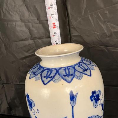 Stamped Chinese Vintage Blue and White Floral Gazed Vase
