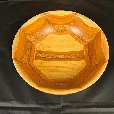 Ken Broadland Spalted Maple Cowichan Valley B.C. Bowl and Hancrafted New Zealand Sovereign Woodware Bowl