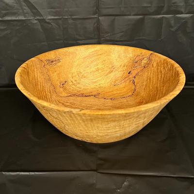 Ken Broadland Spalted Maple Cowichan Valley B.C. Bowl and Hancrafted New Zealand Sovereign Woodware Bowl