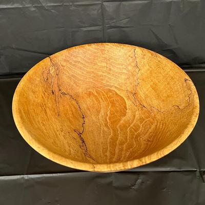 Ken Broadland Spalted Maple Cowichan Valley B.C. Bowl and Hancrafted New Zealand Sovereign Woodware Bowl