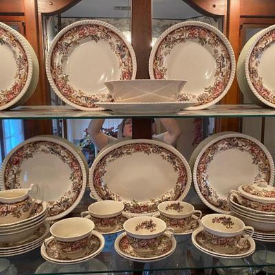 43-piece set of vintage Devonshire Johnson Brothers, England bone china