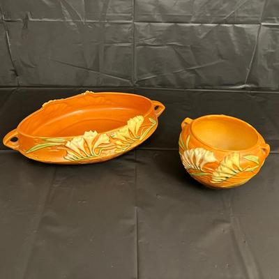 Circa 1940s Lot of 2 Roseville U.S.A. Freesia 466-10 and 669-4