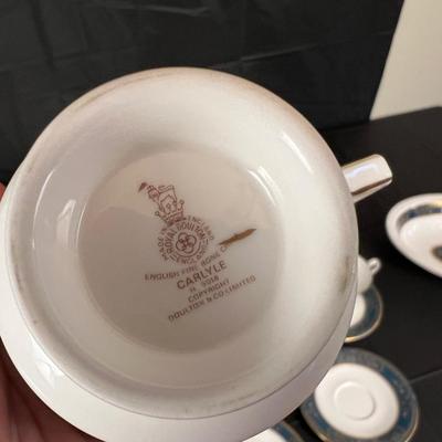 Large Lot of Royal Doulton Carlyle China Dish Set