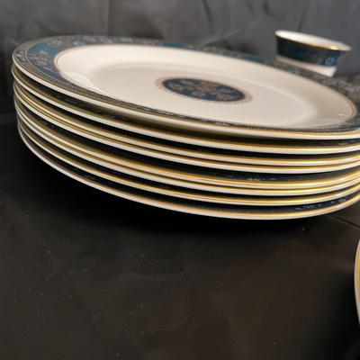 Large Lot of Royal Doulton Carlyle China Dish Set