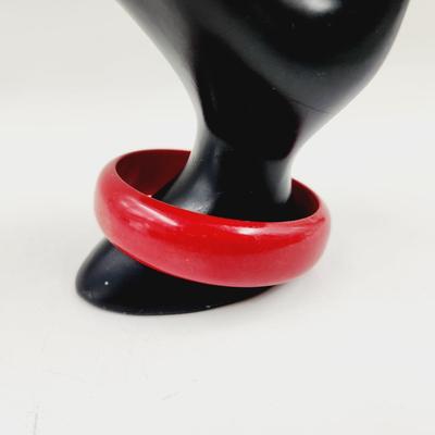 VINTAGE RED PLASTIC BANGLE BRACELET
