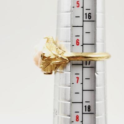 AVON GOLD TONED ROSE RING SIZE 6.5