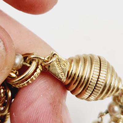 VINTAGE SARAH COVENTRY GOLD TONED CHAIN & FAUX PEARL BRACELET