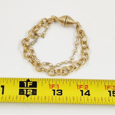 VINTAGE SARAH COVENTRY GOLD TONED CHAIN & FAUX PEARL BRACELET