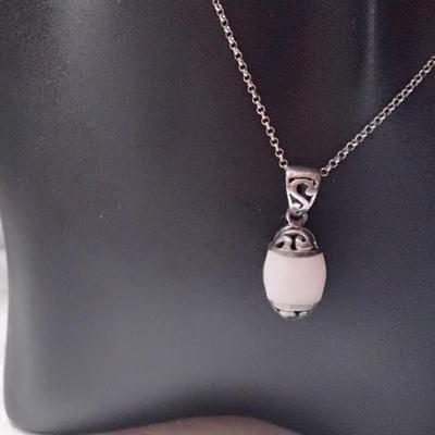 Gorgeous Vintage Mother Of Pearl 925 16" Necklace