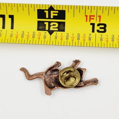 JJ SIGNED COPPER CUTE CAT PIN