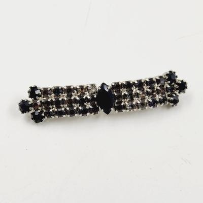 ANTIQUE BLACK RHINESTONE DECORATED PIN