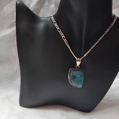 Absolutely Gorgeous Large Piece Of Turquoise 925 19" Necklace