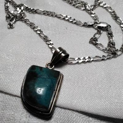 Absolutely Gorgeous Large Piece Of Turquoise 925 19" Necklace
