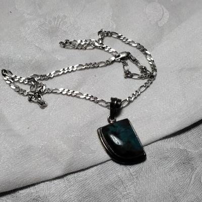 Absolutely Gorgeous Large Piece Of Turquoise 925 19" Necklace