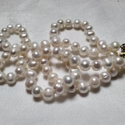 24" White Pearls With 18K GP