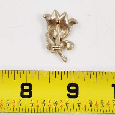 VINTAGE GOLD TONED PAINTED FLOWER PIN