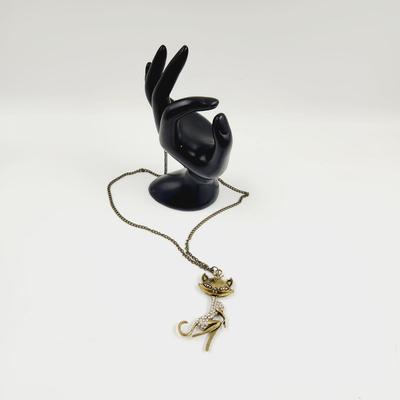 SALL LOVELY FOX QUEEN NECKLACE