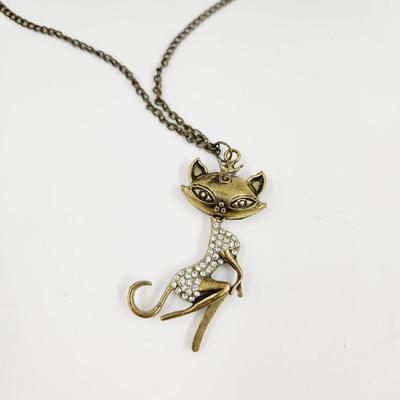 SALL LOVELY FOX QUEEN NECKLACE
