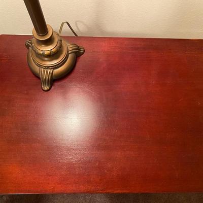 Wooden 3-drawer nightstand