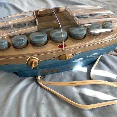 LOT 152  CONAIRE ION SHINE HOT CURLING SET