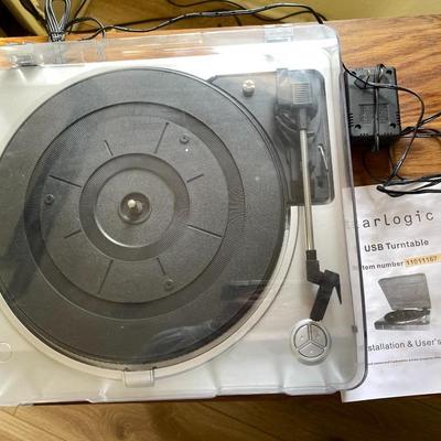 LOT 155  STARLOGIC USB TURNTABLE VINYL TO COMPUTER