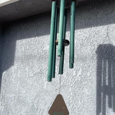 LOT 162  HEAVY DUTY METAL WIND CHIMES