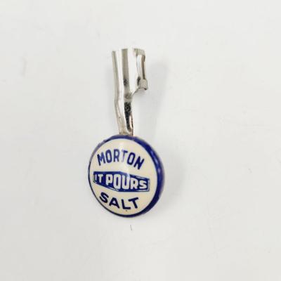 VINTAGE MORTON SALT "IT POURS" PENCIL / PEN TOPPER ADVERTISEMENT