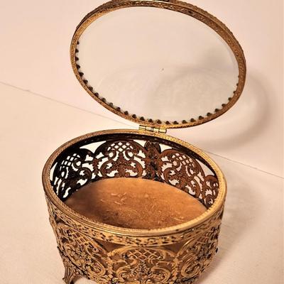 Lot #49  Vintage Jewelry/Trinket Box