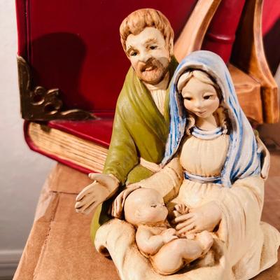 Musical Nativity Scene and Ceramic Jesus (GR-JM)