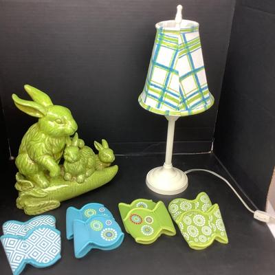 1466 Blue & Green Decor Lot