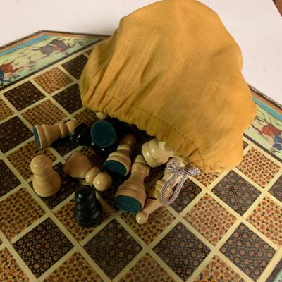 CHESS SET