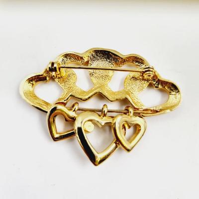 CUTE GOLD TONED HEART BROOCH