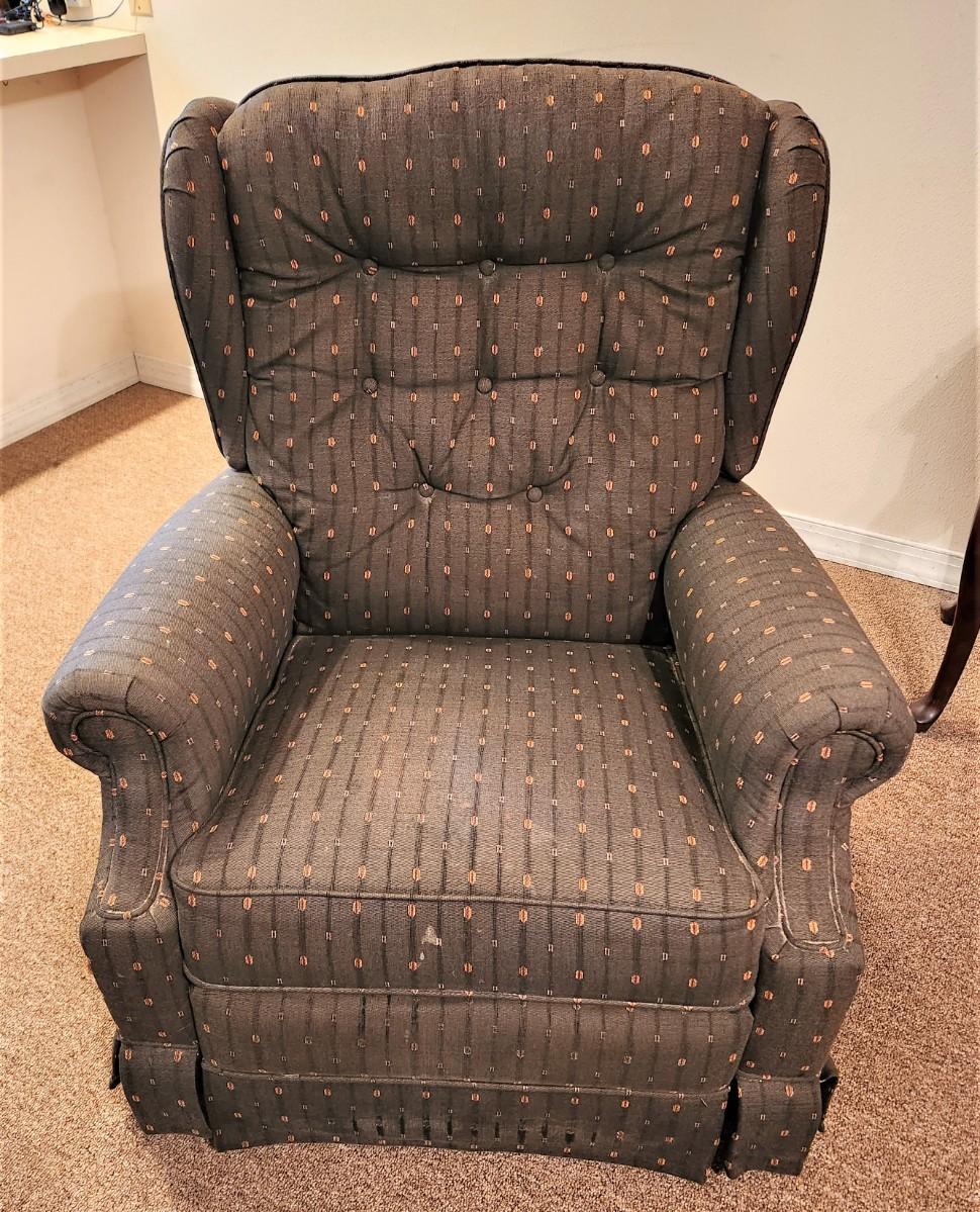Lot 55 Lazy Boy Recliner very comfy