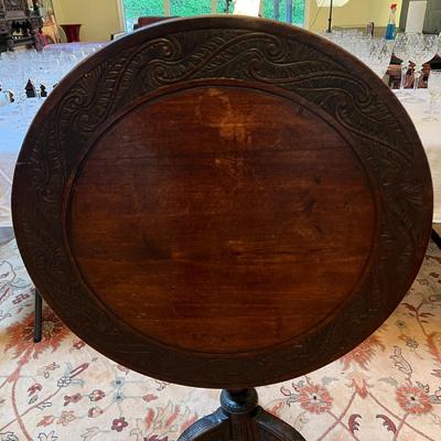 Beautiful Antique Tilt Top Round Wood Table