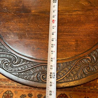Beautiful Antique Tilt Top Round Wood Table