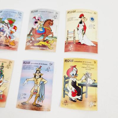 DINEYS CHARACTERS BEQUIA 6 PC STAMPS